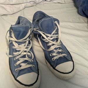 Blue Hightop converse